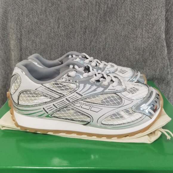 Bottega Veneta Sunglasses, Classic Orbit Style - Picture 2 of 5